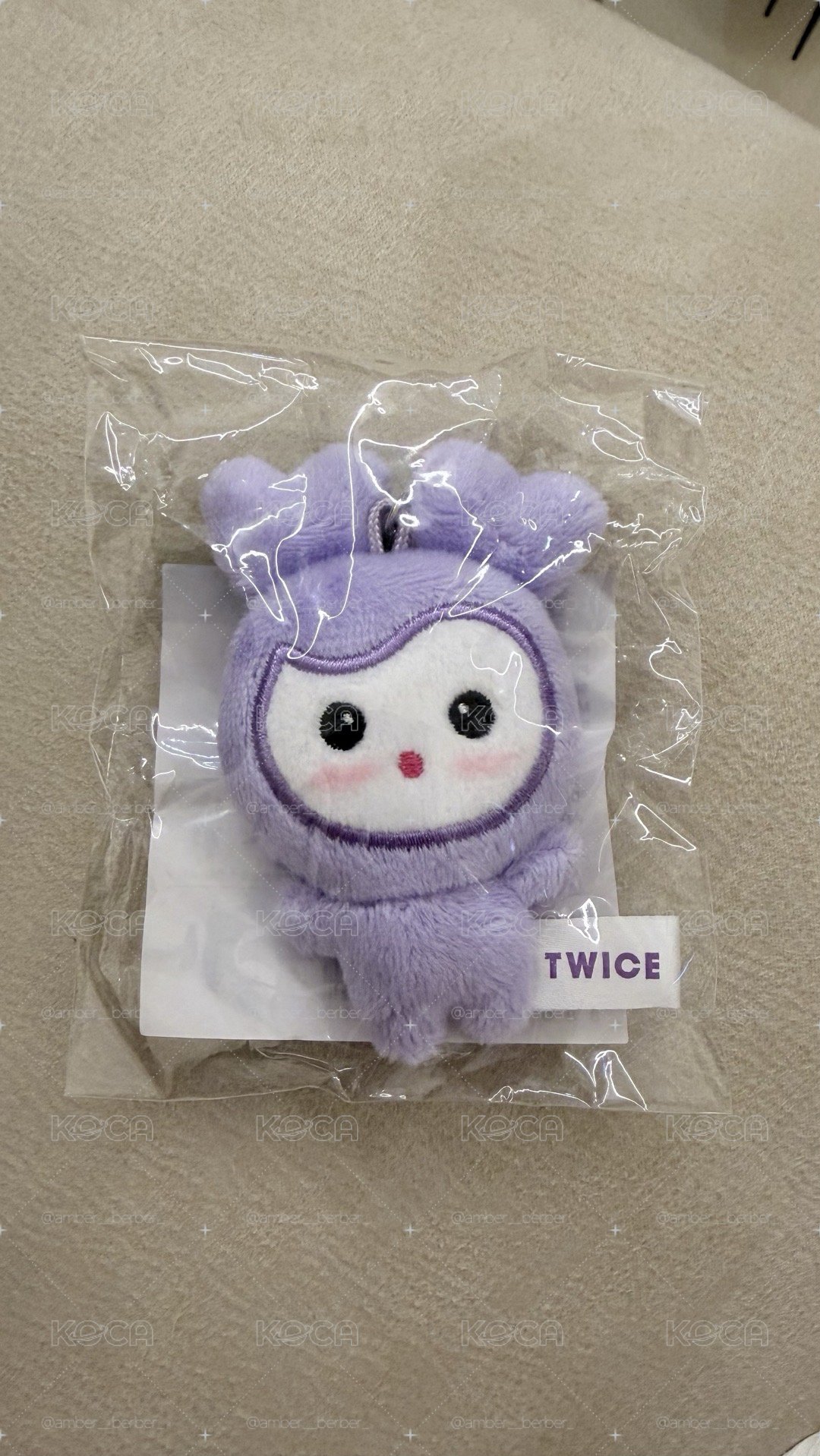 TWICE SANA 豆豆眼
