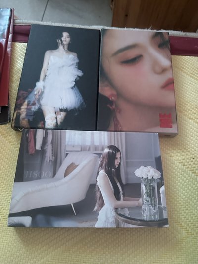 Jisoo ME 黑+紅版 專輯 +kit*2
