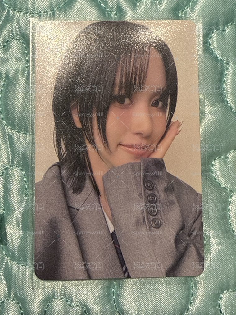 正規四 yzy 幸運卡 