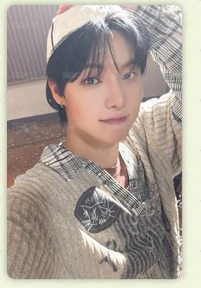 小卡_YONG HOON