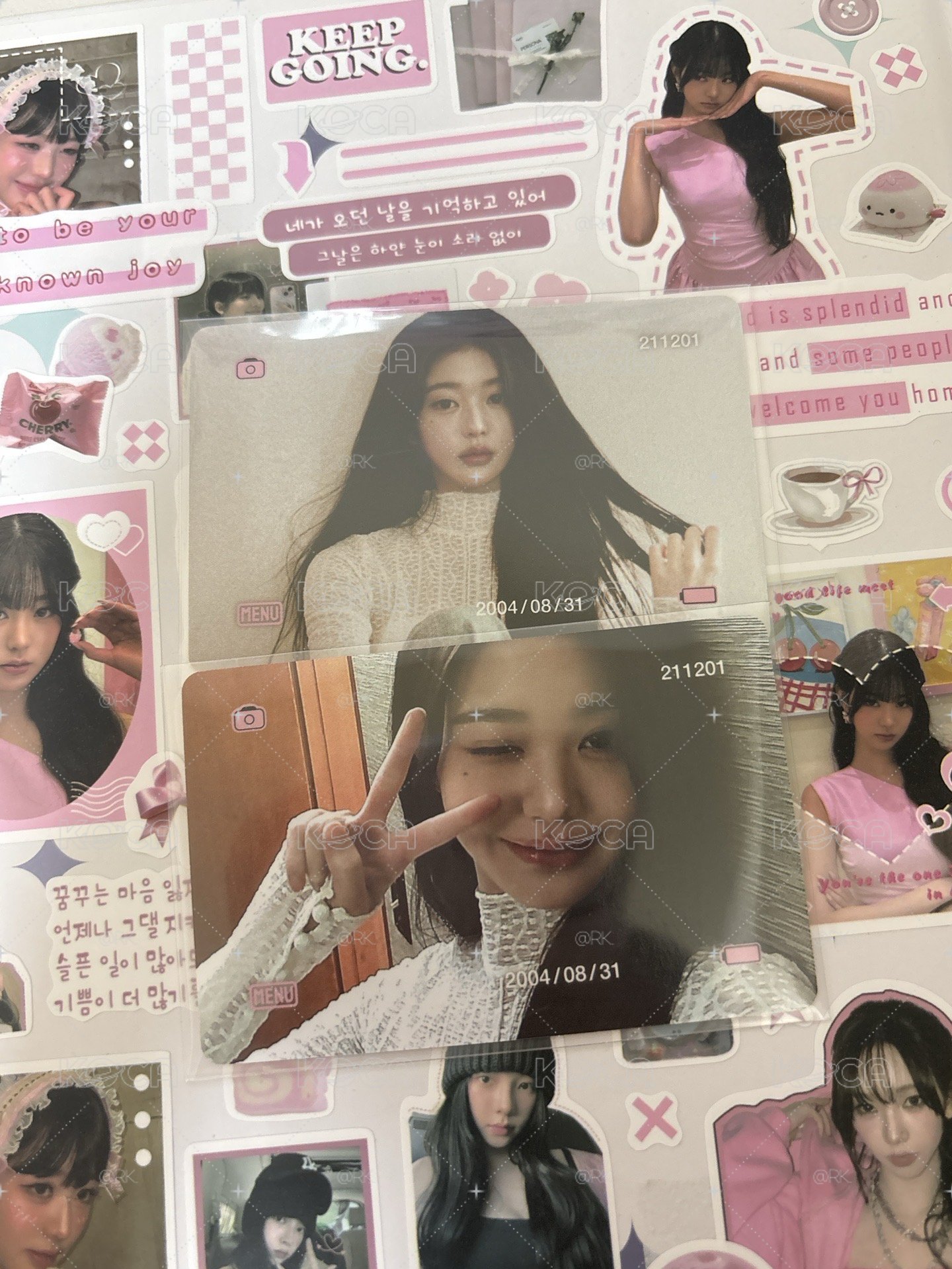 兩張雜誌小員