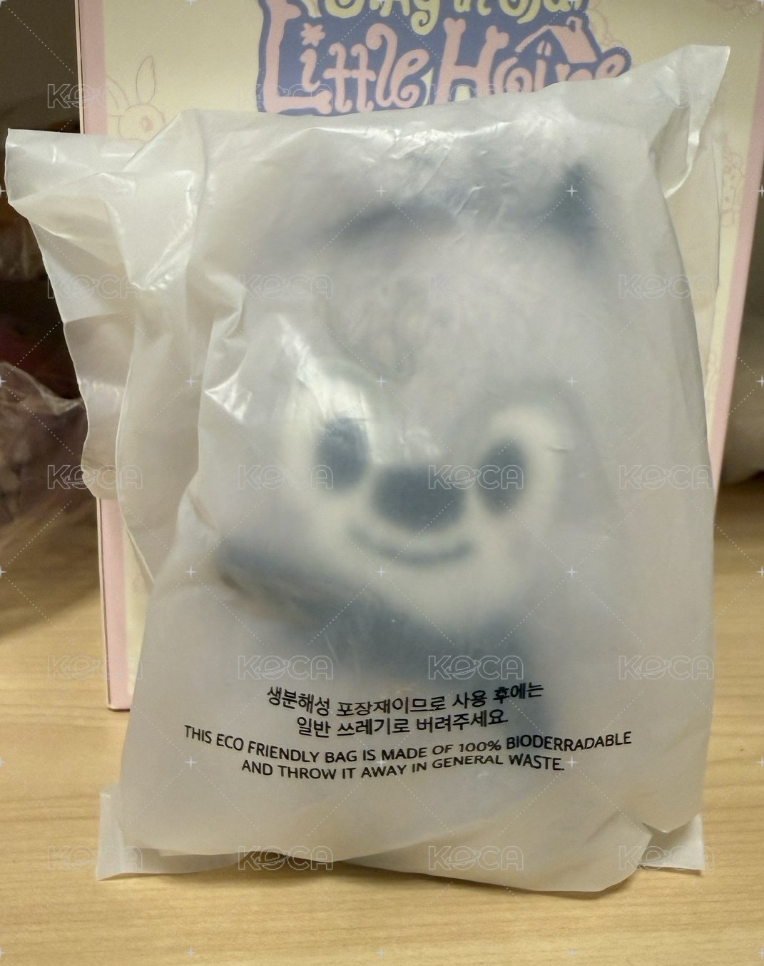 全新捧臉 燦