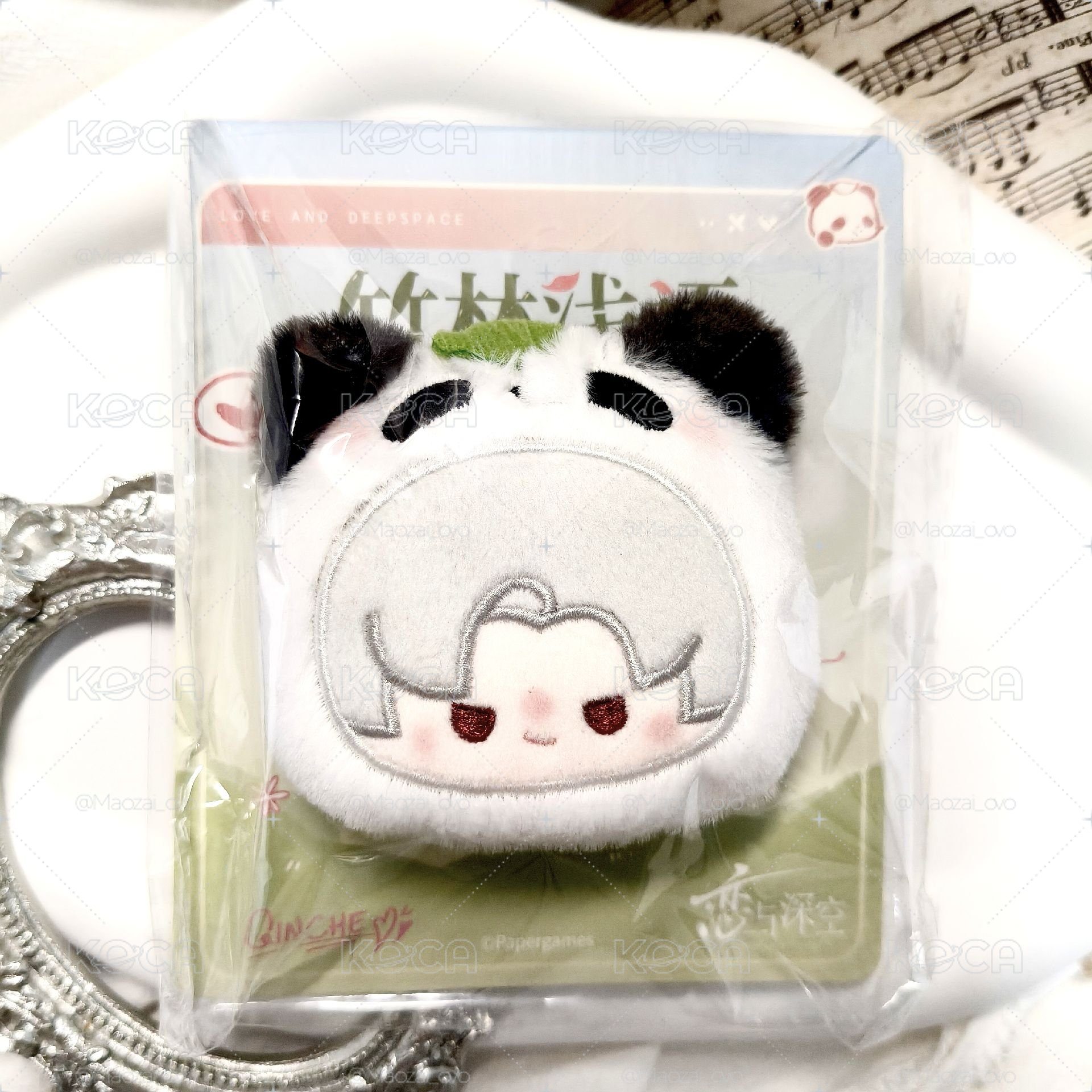 ฅ^ ･ﻌ･ ^ฅ 【現貨】戀與深空 竹林淺語系列 毛絨徽章 秦徹