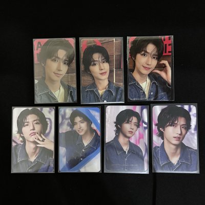 JUN HAN立牌組