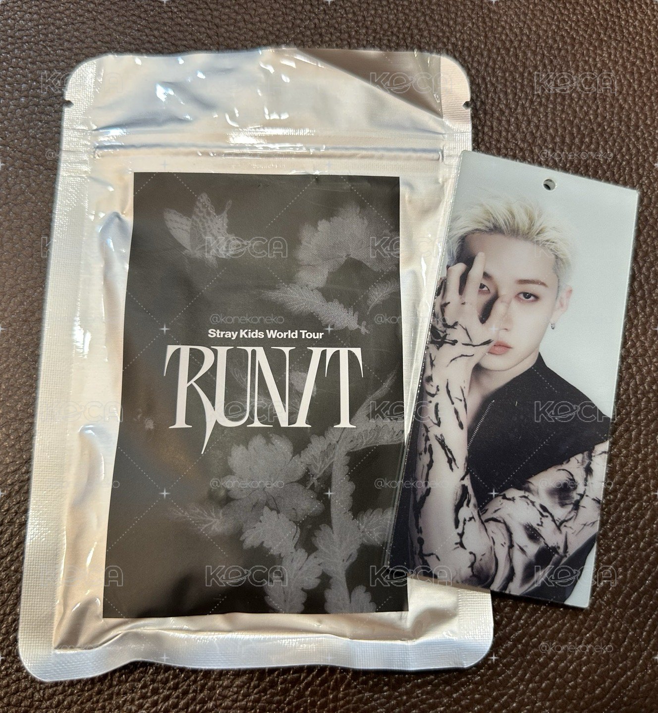 [現貨] RUN IT 壓克力鑰匙圈 包手的方燦