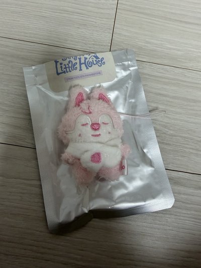 六期飯咪草莓娃-燦旻彬辰玟寅（一隻送一張滿額）