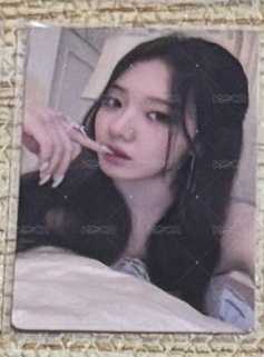一週年咬手指