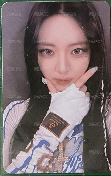 Yuna（右）