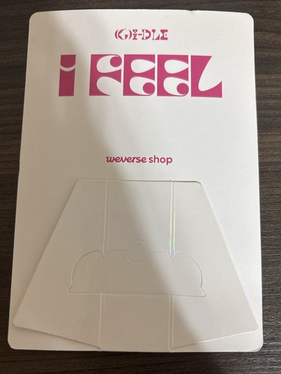 idle 稀有I feel wvs 特典卡 大卡 立牌卡 刷 ***微瑕***