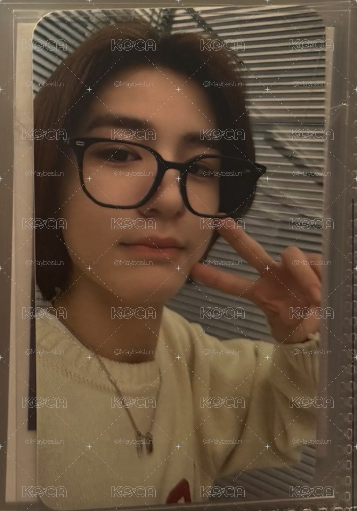 眼鏡毛衣桐儇 美通線下特典