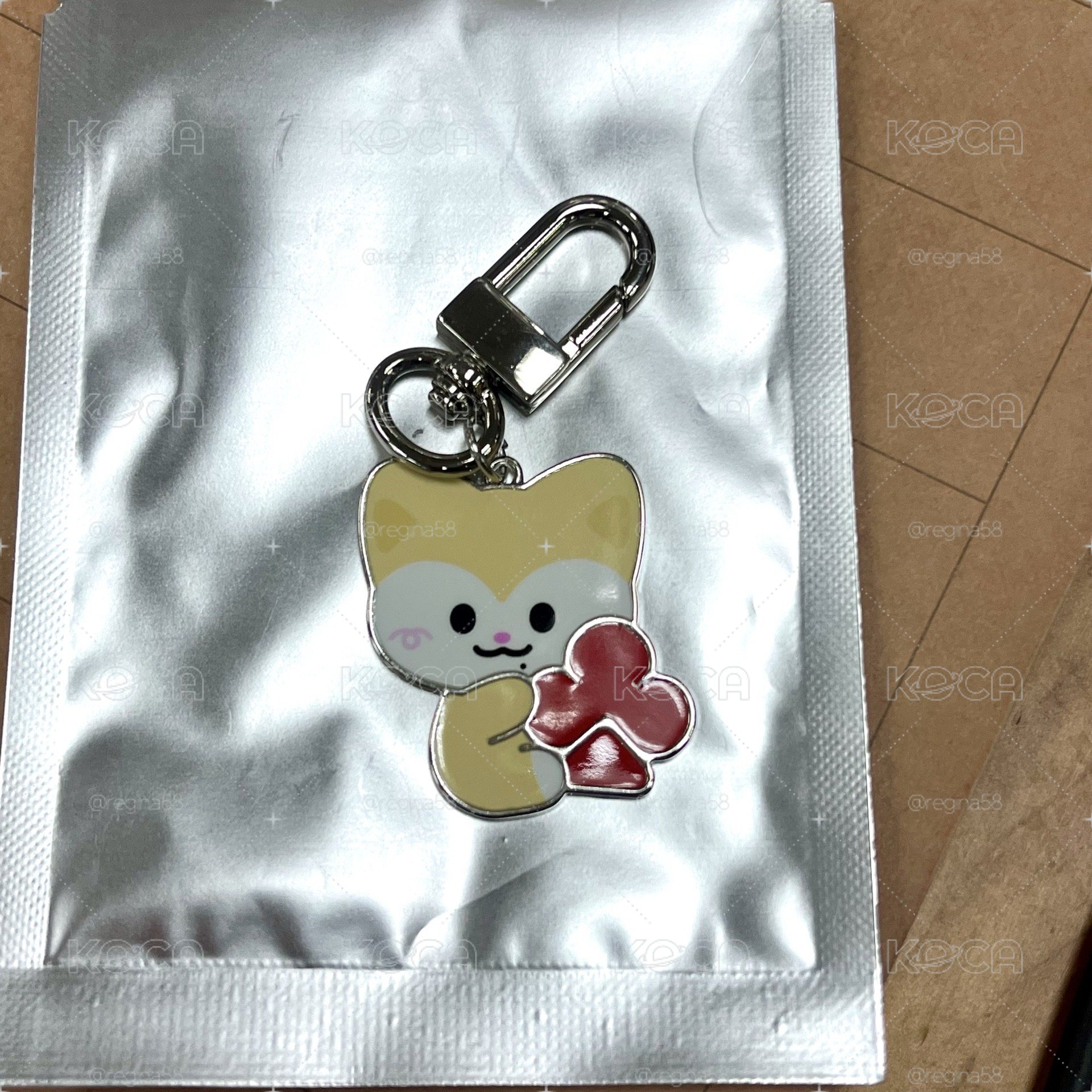飯咪彩領吊飾