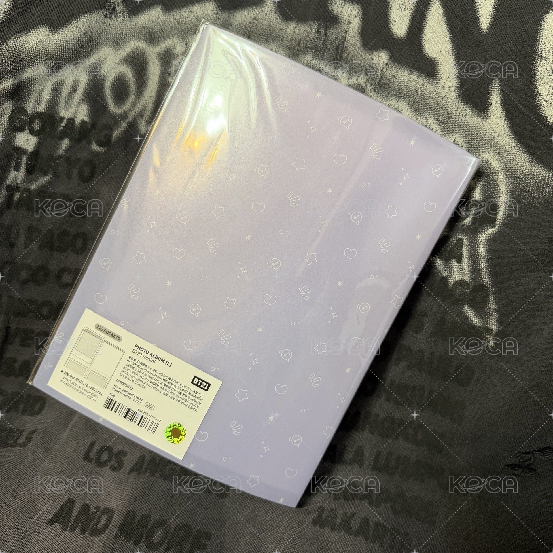 BT21 / 4格卡冊