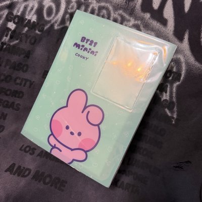 BT21 / 4格卡冊