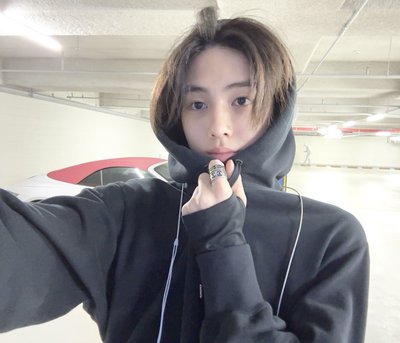 𝐶𝑜𝑟𝑡𝑖𝑠 成玹🦊◝✩區