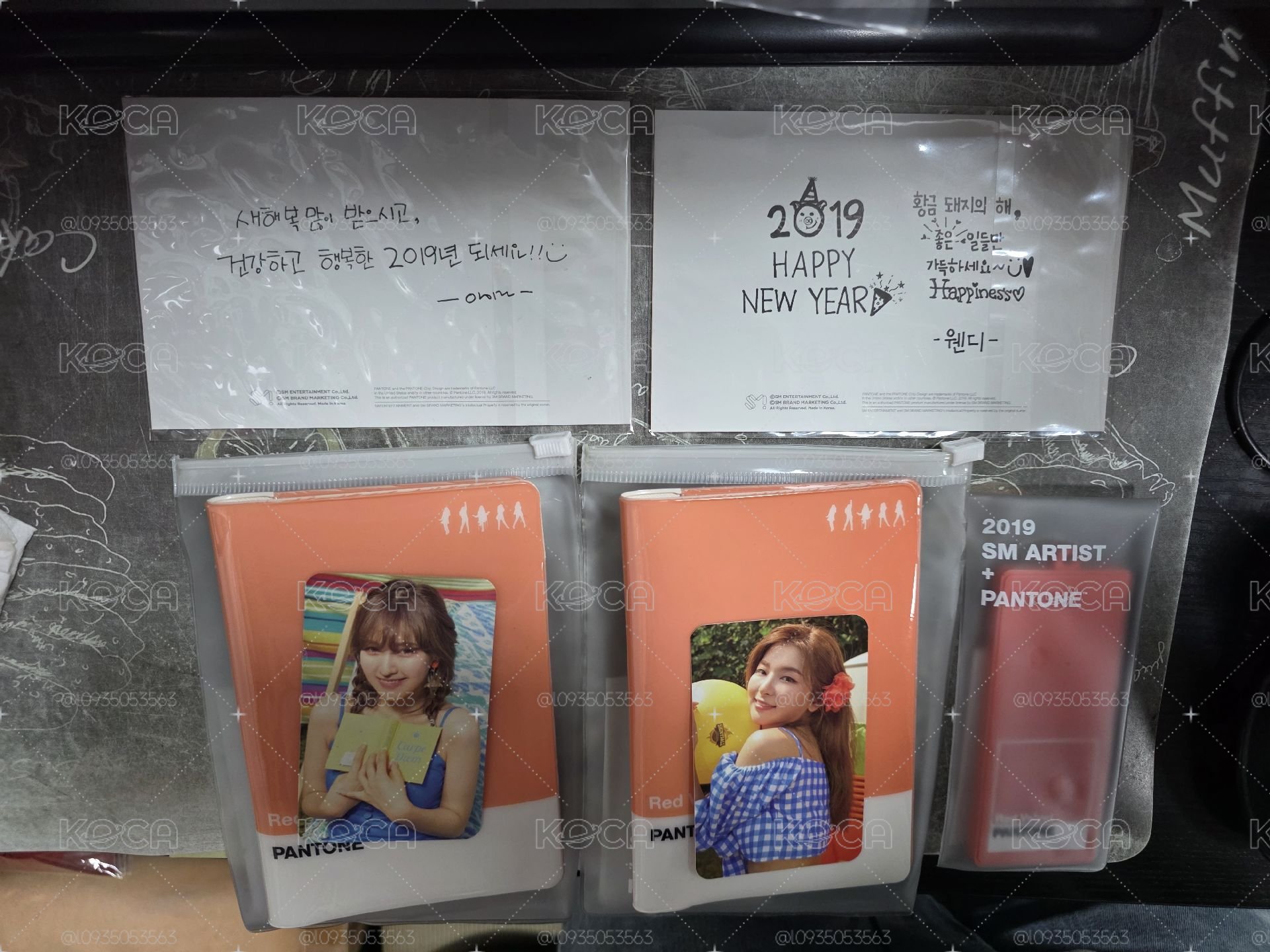 Red velvet PANTONE 護照套 行李吊牌