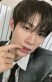 𝗢𝗩𝗘𝗥𝗘𝗫𝗣𝗢𝗦𝗘𝗗 slm 線上1.0 簽售卡 