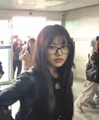 俞真的美瞳