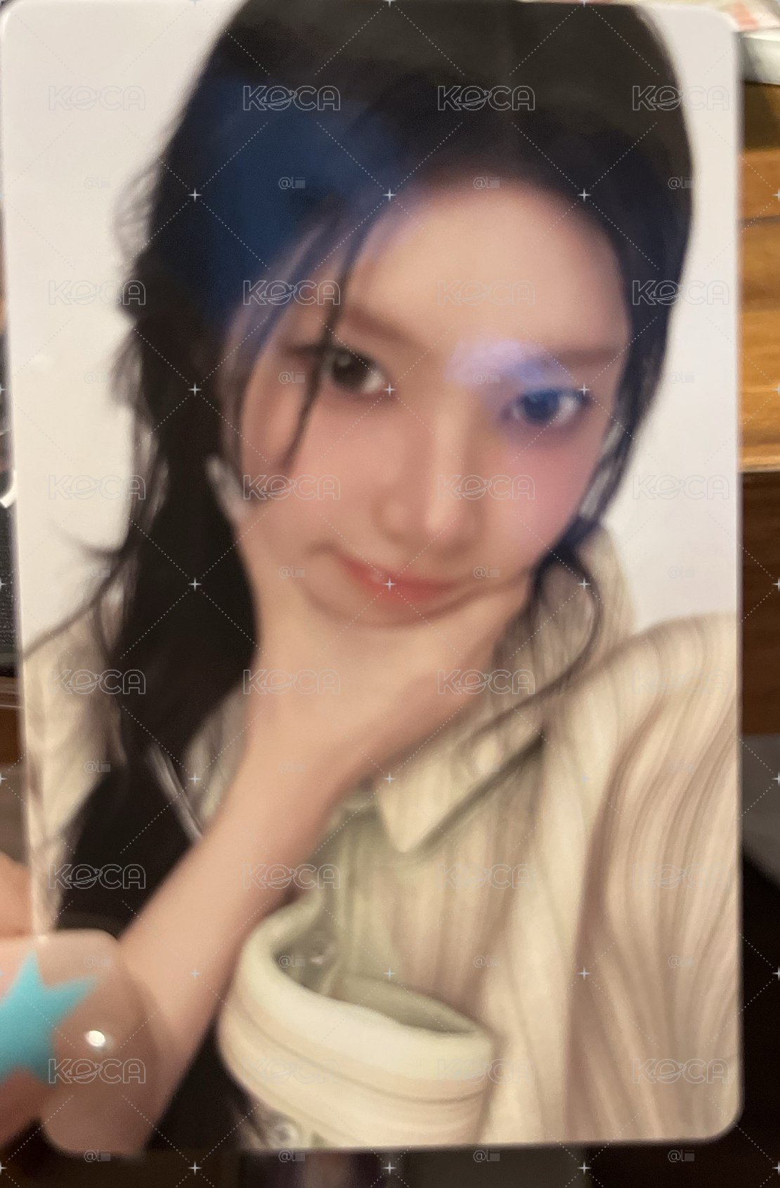 玧