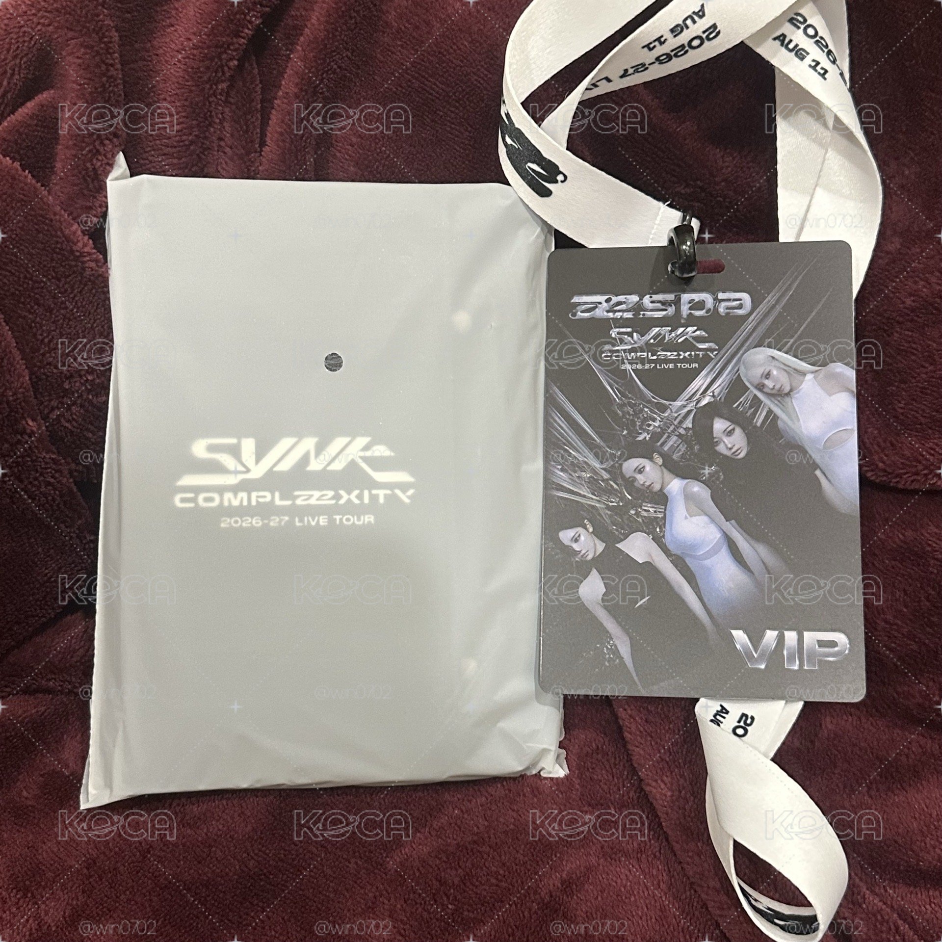 全新未拆護照套+vip吊牌