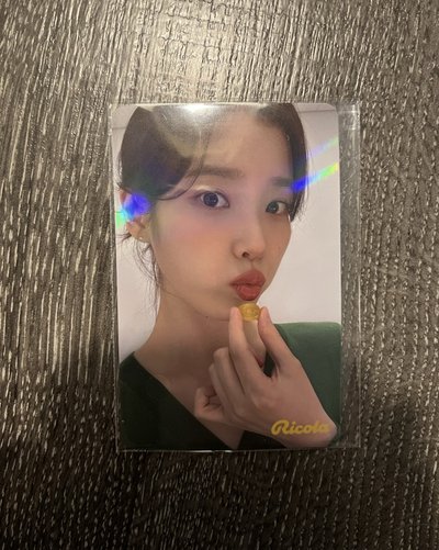 IU 代言小卡