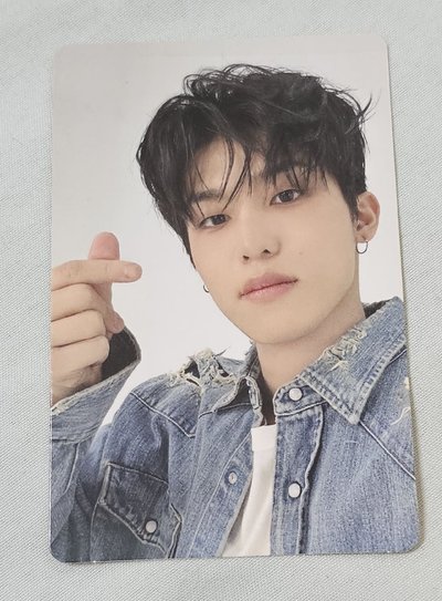 TREASURE SPACIAL MINI ALBUM PLEASURE PARK JEONGWOO 🐺