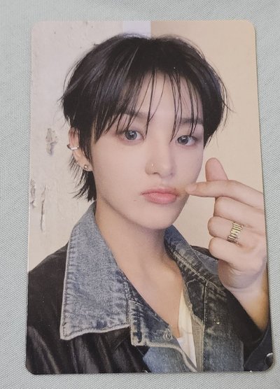 TREASURE SPACIAL MINI ALBUM PLEASURE JIHOON 🐶