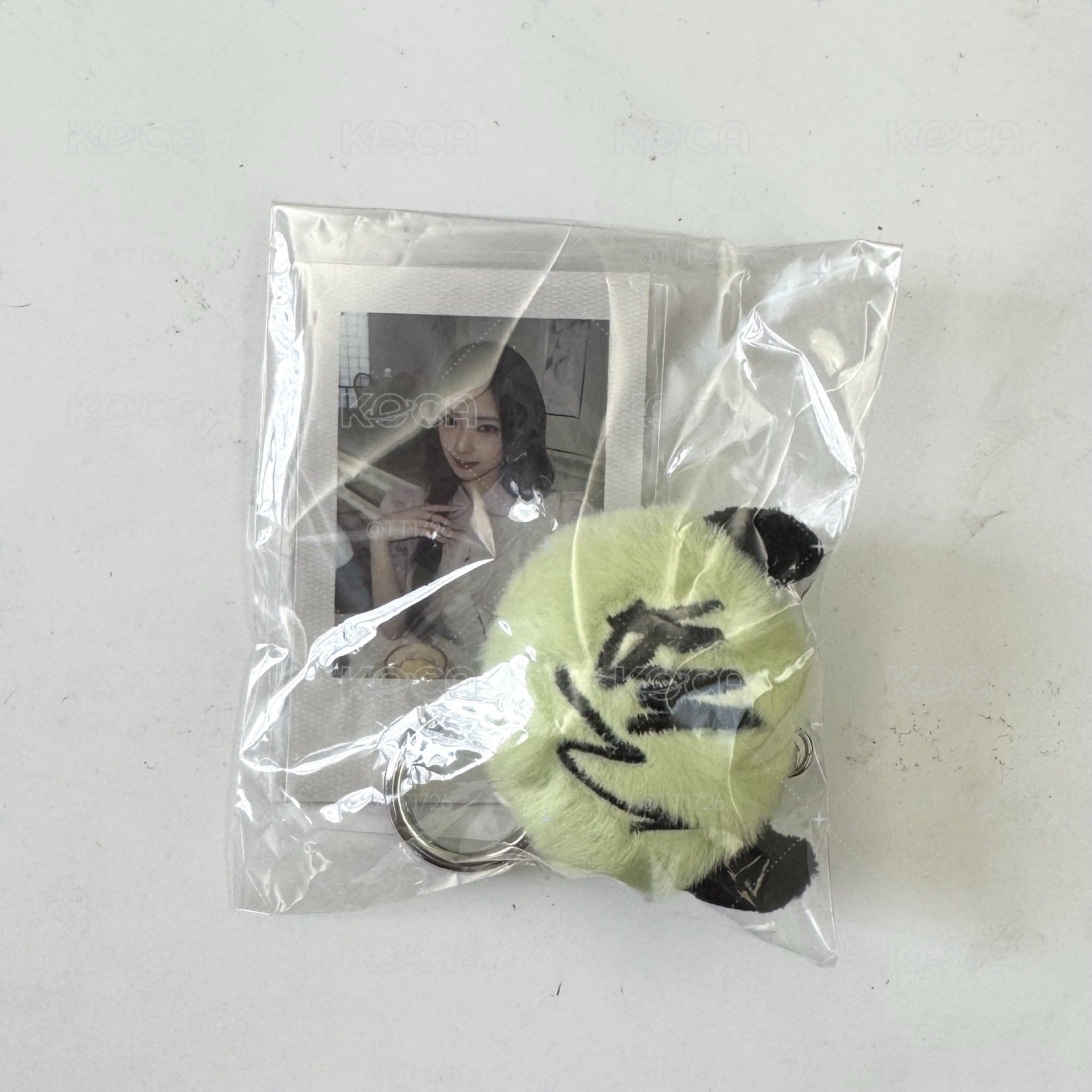 綠球吊飾露