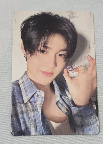 TREASURE SPACIAL MINI ALBUM PLEASURE DOYOUNG 🐰