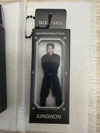 元