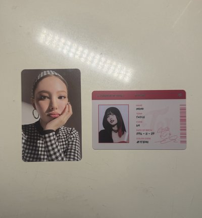 TWICE 小卡