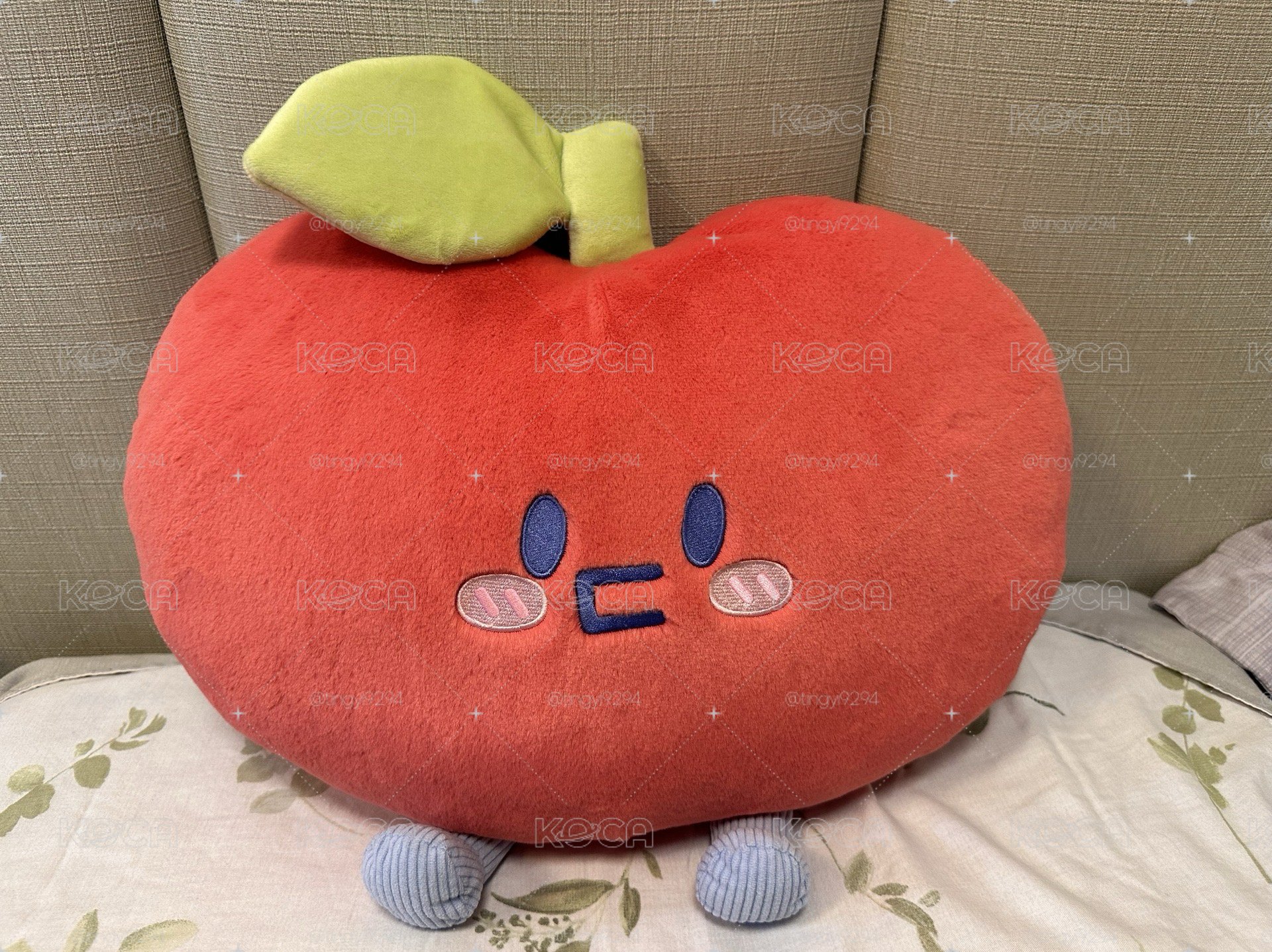 SJ MARKET 蘋果抱枕（含小卡）