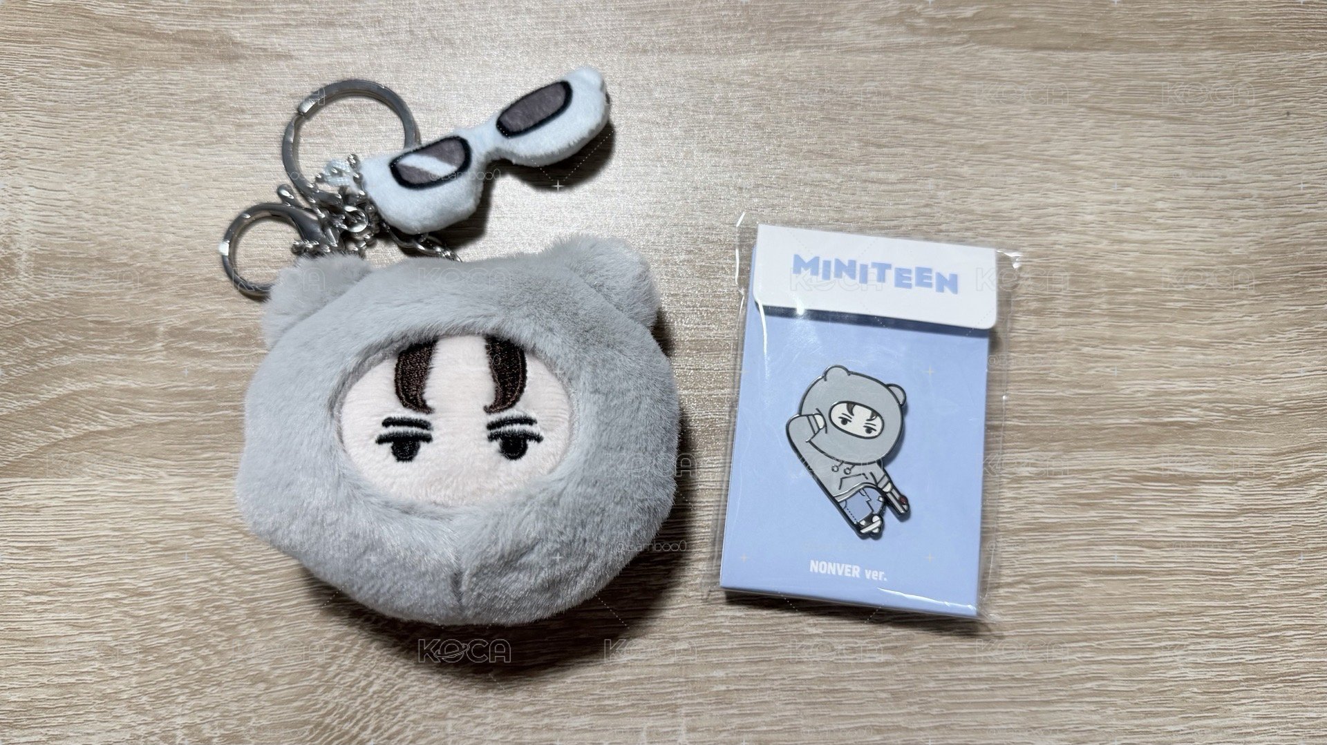 MINITEEN 率大頭吊飾+胸章