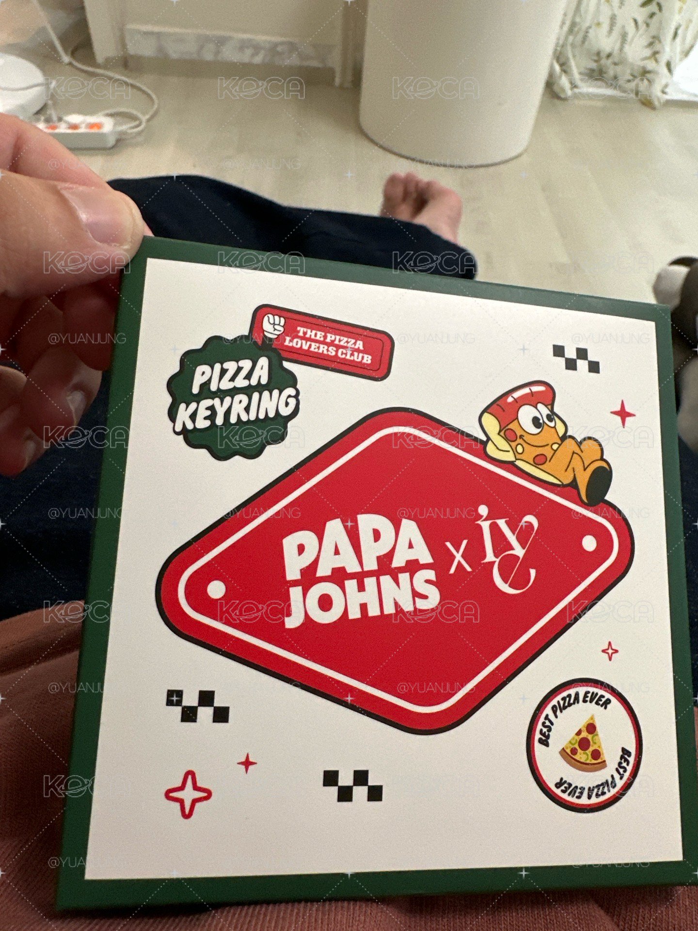PAPA JOHNS吊飾+護照套貼紙