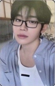 日專回帰LOVE 初回生產限定盤 專輯卡 2. That Boy in Glasses ver.
