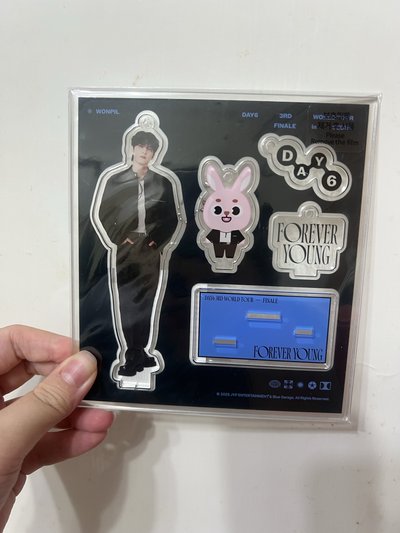 DAY6 元弼立牌
