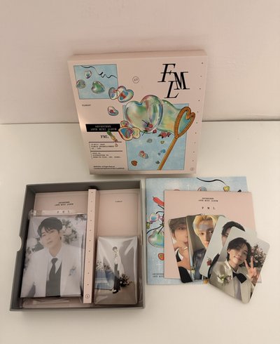 SEVENTEEN 10TH MINI ALBUM ‘FML’ 克拉盤