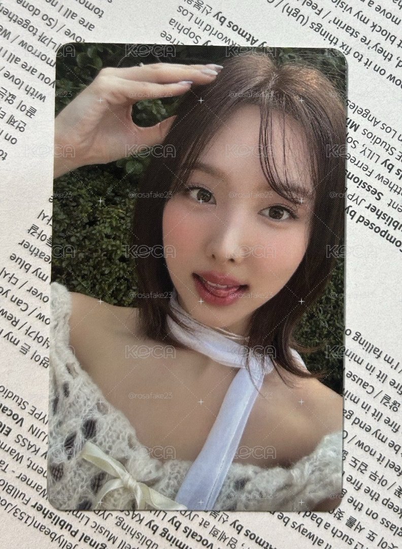 TWICE 狗耳吐舌娜