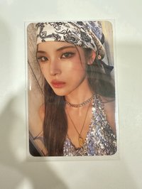 NOT JUST PRETTY 專輯卡2