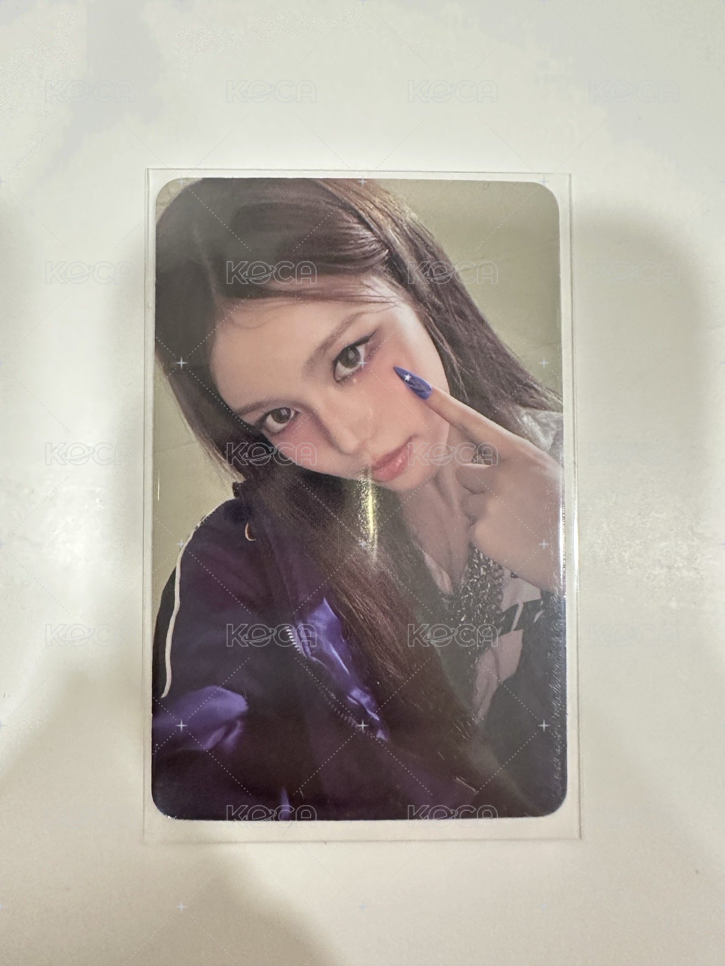 NOT JUST PRETTY 專輯卡1