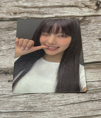 Minnie<We are>專卡（從手往下有一橫傷）