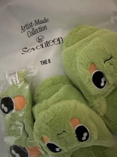 [THE 8] Cozy Set Artist-Made