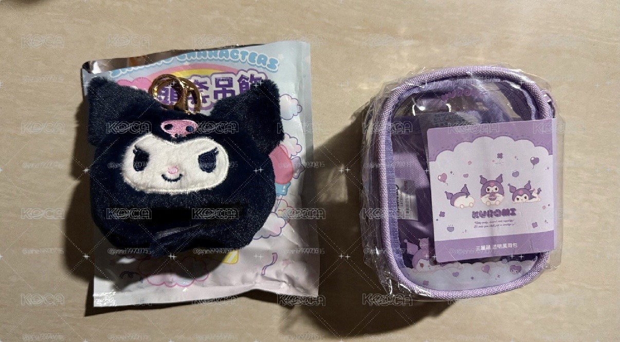 酷洛米趴睡系列萬用包（圖右）