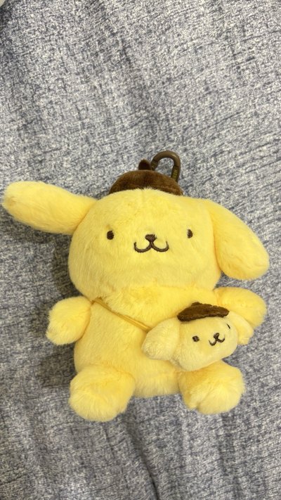 布丁狗背著布丁狗
