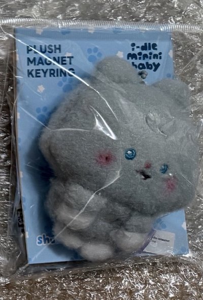 idle minini baby刷盒娃、吊飾娃 現貨