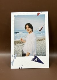 大哥拿旗子