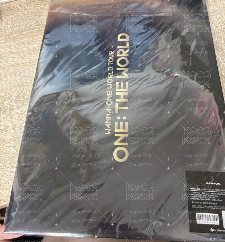 志訓ONE : THE WORLD 資料夾 ONE : THE WORLD 資料夾