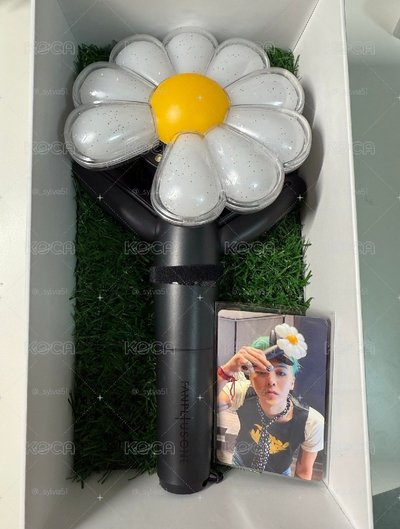 官方手燈 應援手燈 DAY-G 雛菊手燈含小卡