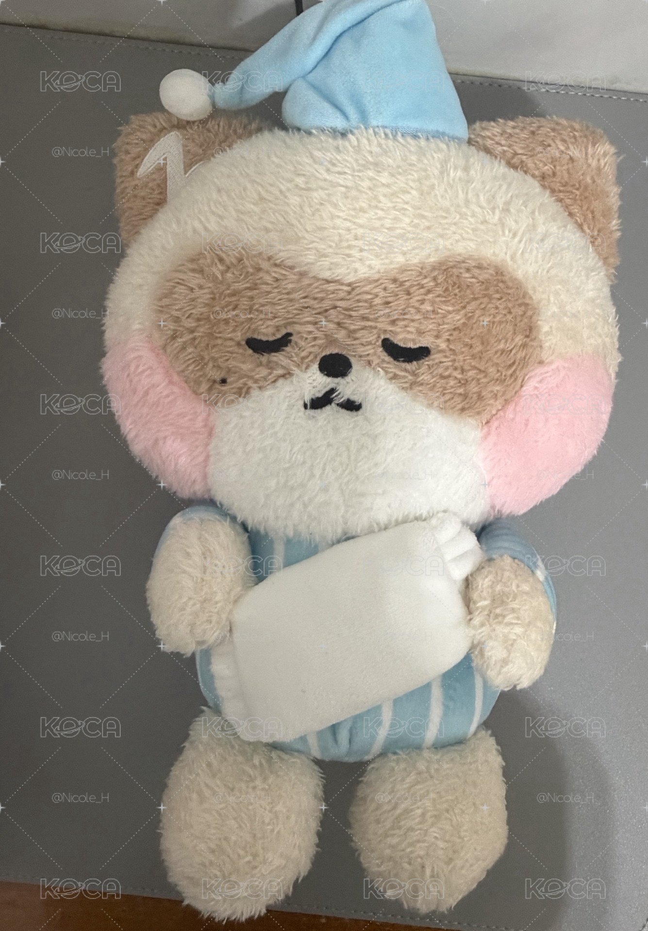昊 睡衣娃