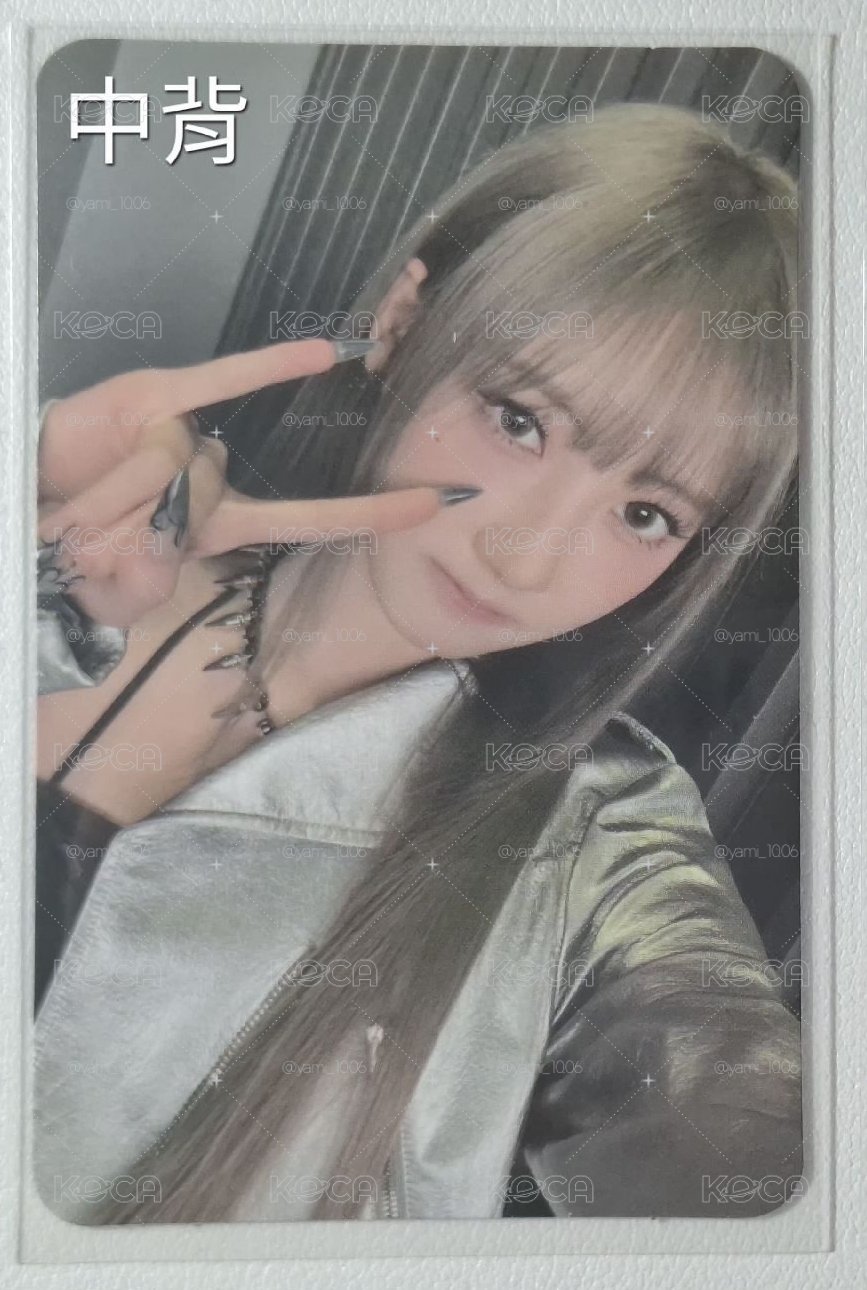 灰髮中背藍