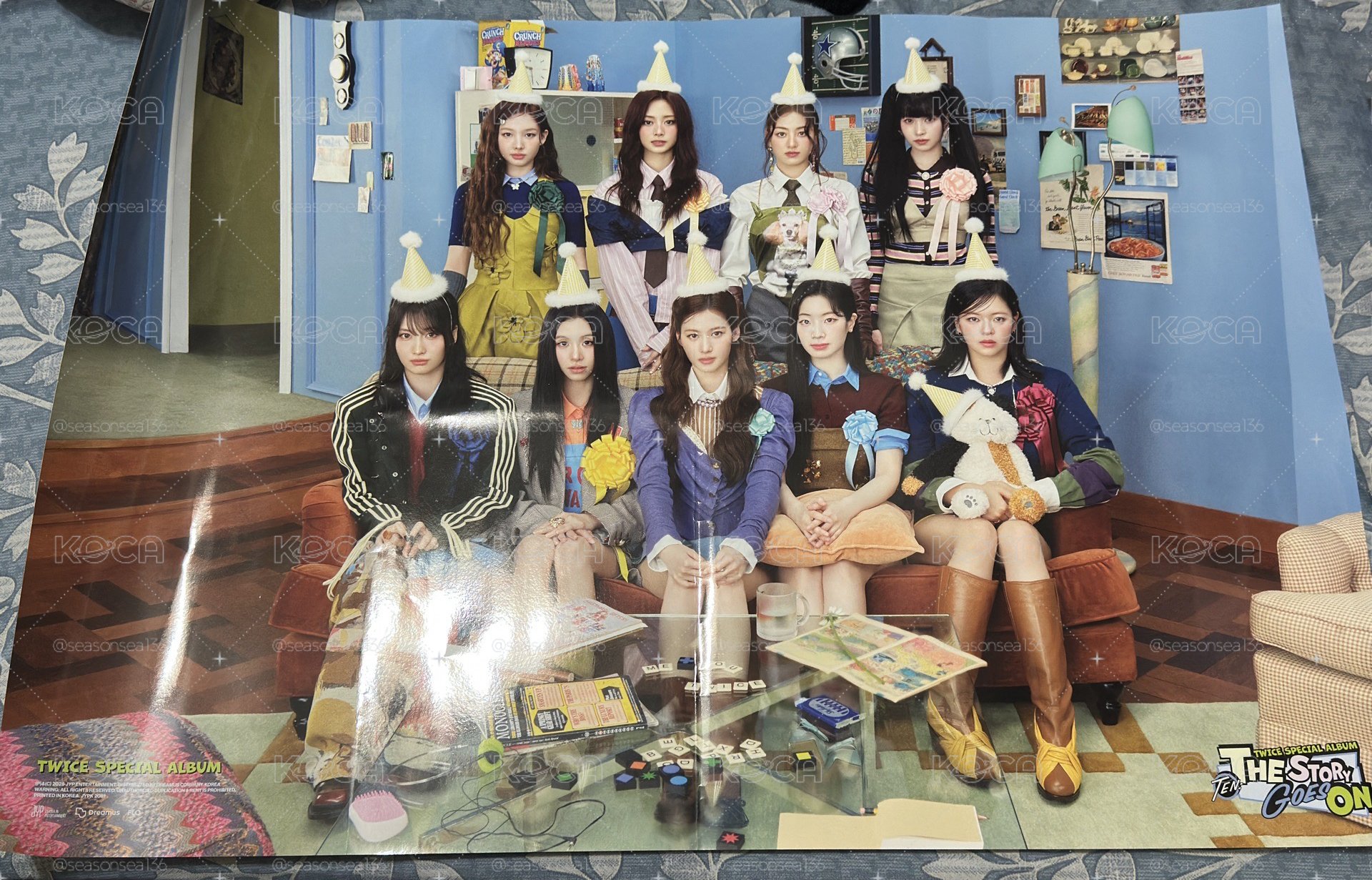 Twice 十週年特別專輯 團封海報